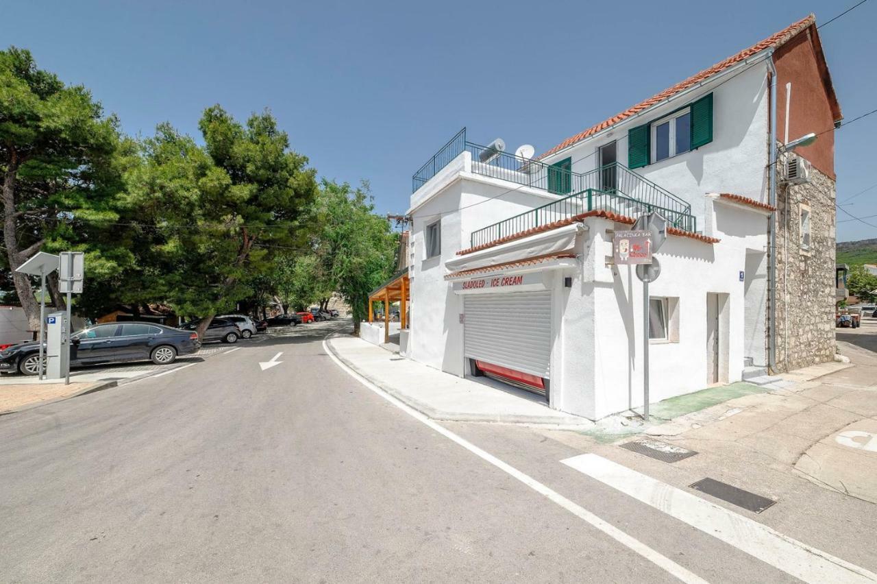 Apartments Nada Tribunj  Exterior photo