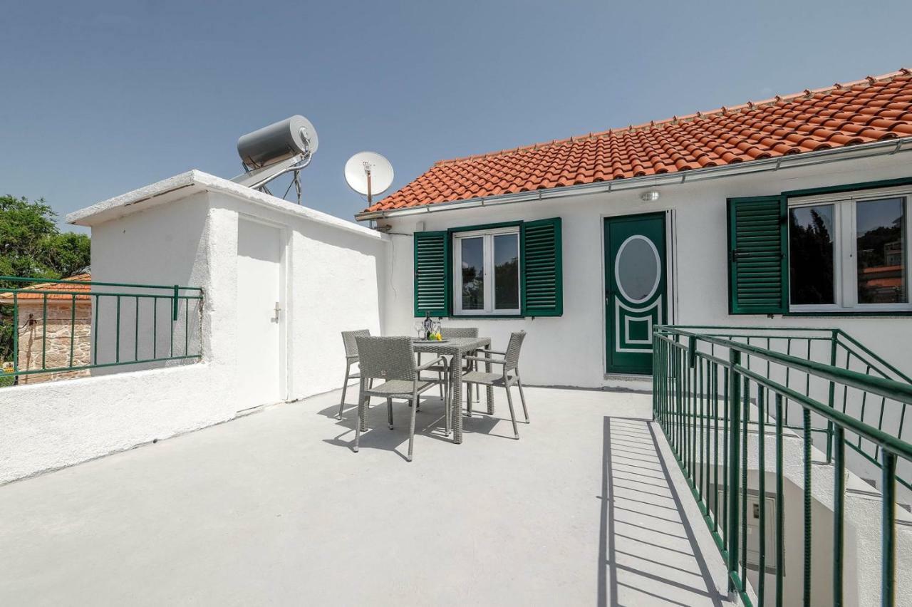 Apartments Nada Tribunj  Exterior photo